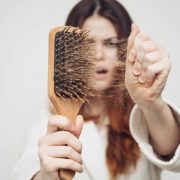 Pomoc při vypadávání vlasů