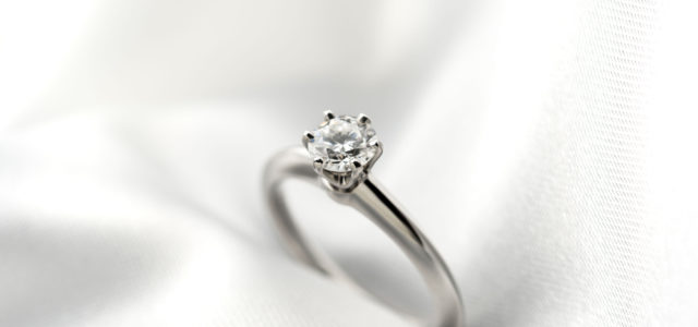 Jak by měl vypadat zásnubní prsten?