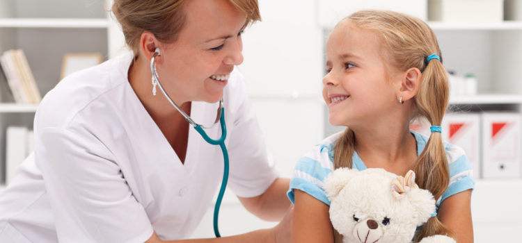 Bojí se vaše děti návštěvy u lékaře? Naučte se, jak si s tím poradit